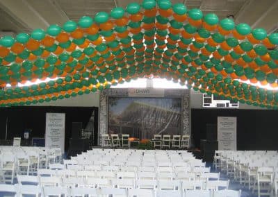 Link-of-loon balloon ceiling canopy