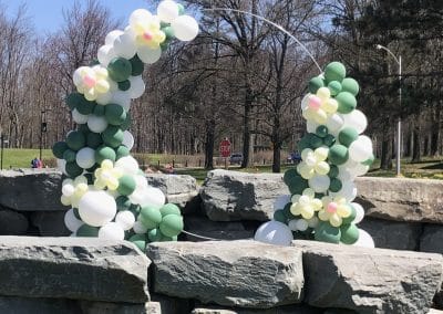 Outdoor circle arch with balloon flowers backdrop-Binghamton University
