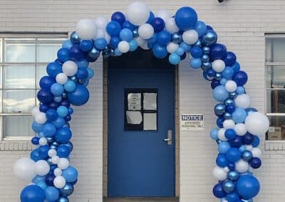 Different size balloons arch-Bates Troy