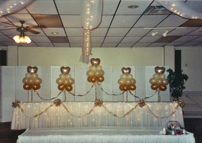 Gold heart elegant balloon columns head table-Kalurah