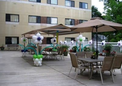 Large Balloon flowers for corner of tents outside