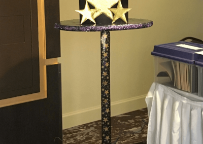 Magic theme top hat column